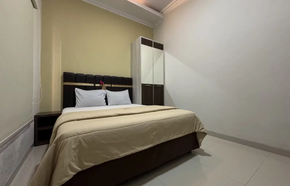 Standard Double Room - Pictures
